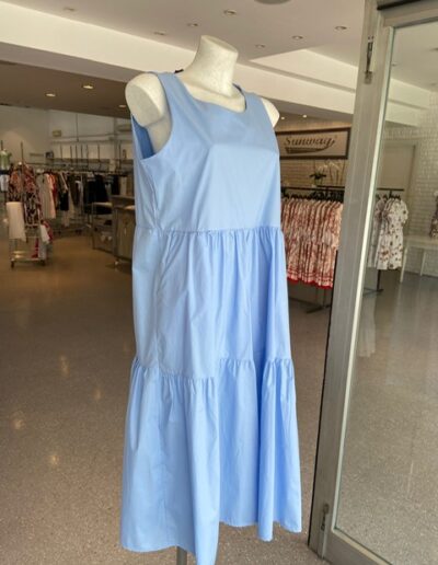 woman's clothes